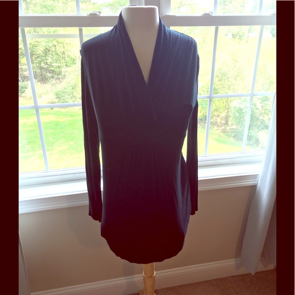 ❤️3 for 23: Maternity long sleeve, v-neck top